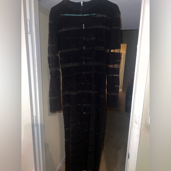 Black Sheer Mesh Body-con Dress - Picture 3 of 9